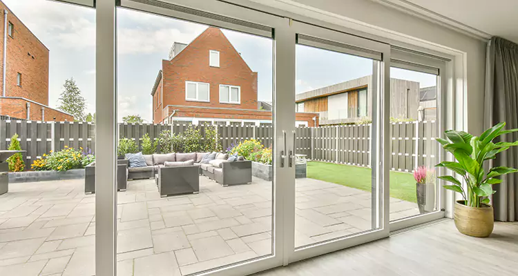 Best Sliding Screen Door Replacement Company in Key West, FL