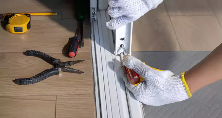 Closet Sliding Door Track Repair in Key West, FL